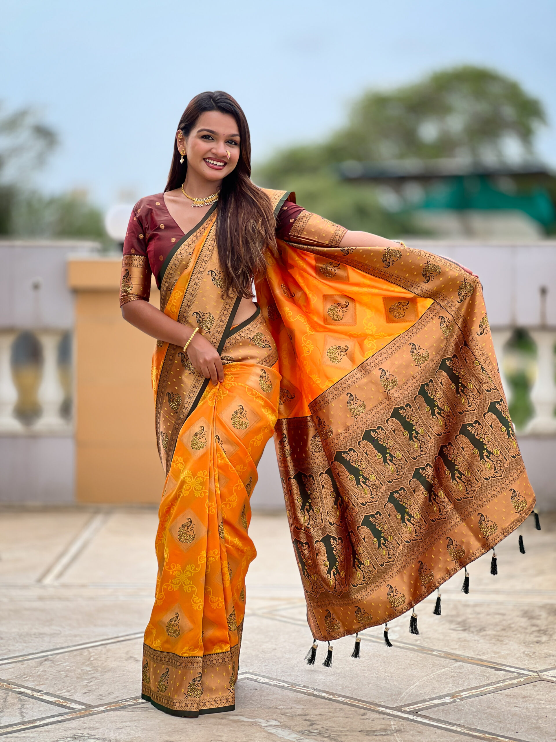 Look Pretty Wearing This Lovely Designer  Saree